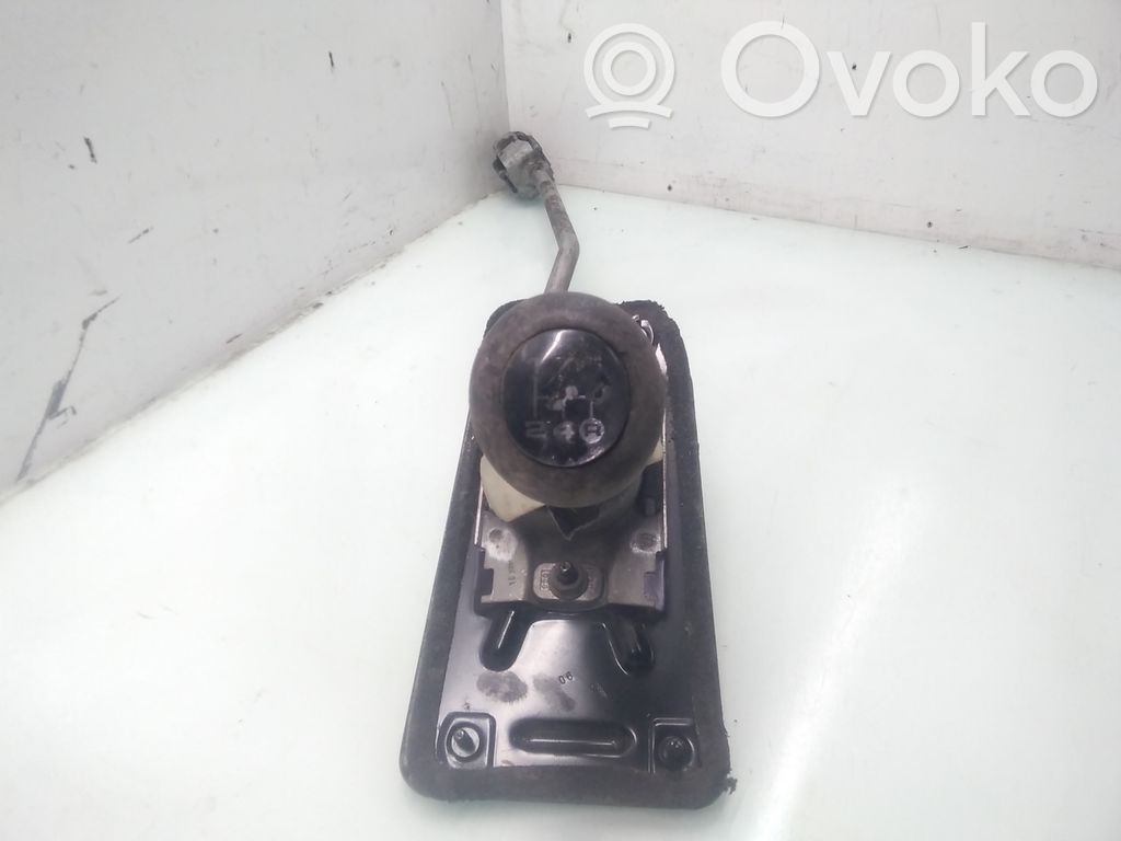 Audi A4 S4 B5 8D Vaihteenvalitsimen verhoilu 