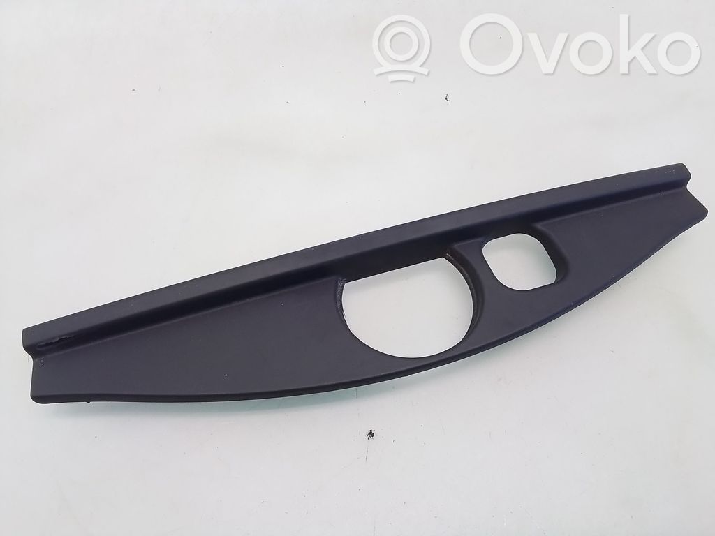 BMW 5 E60 E61 Otros elementos de revestimiento del maletero/compartimento de carga 