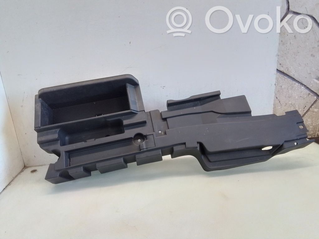 BMW 5 E60 E61 Otros elementos de revestimiento del maletero/compartimento de carga 