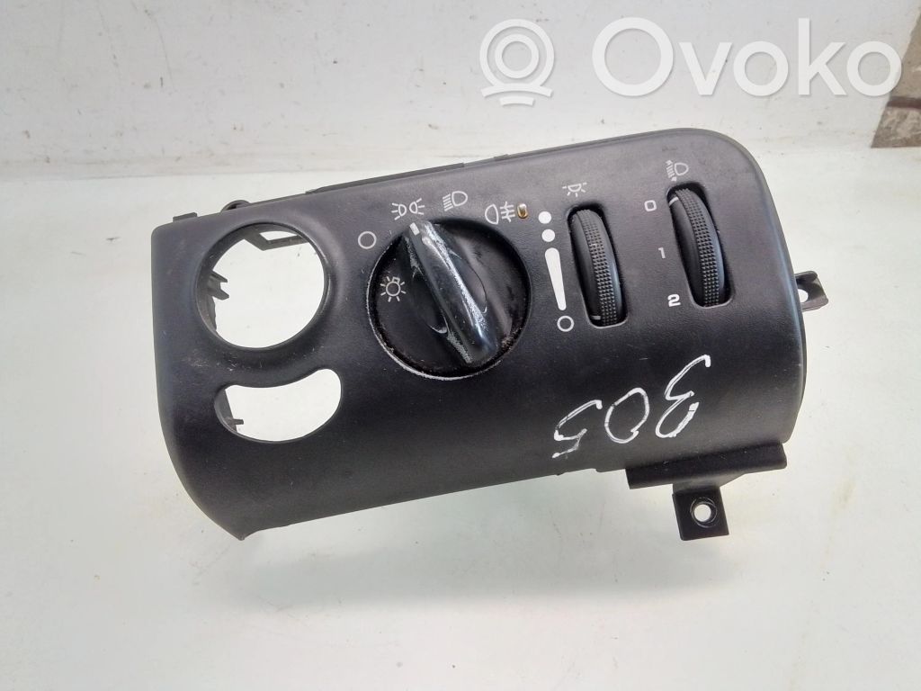 Chrysler Voyager Light switch 