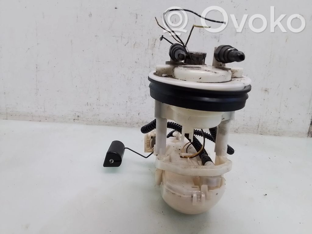 Bomba interna de combustible   1019617682