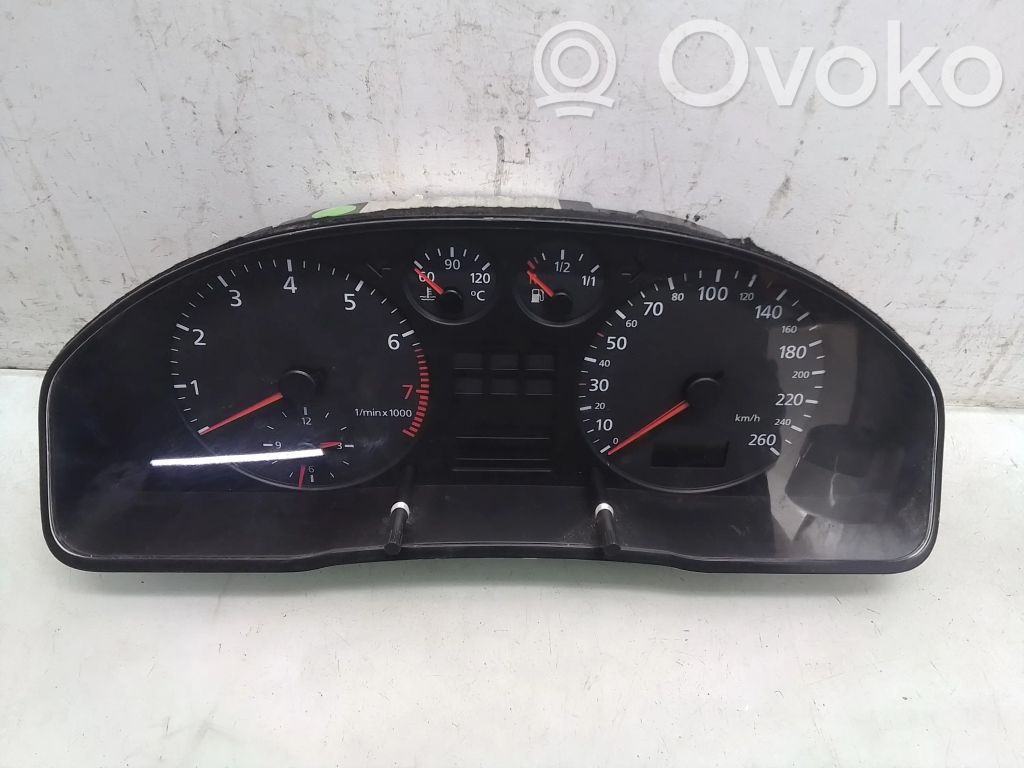 Audi A4 S4 B5 8D Vitezometru (grup de instrumente) 