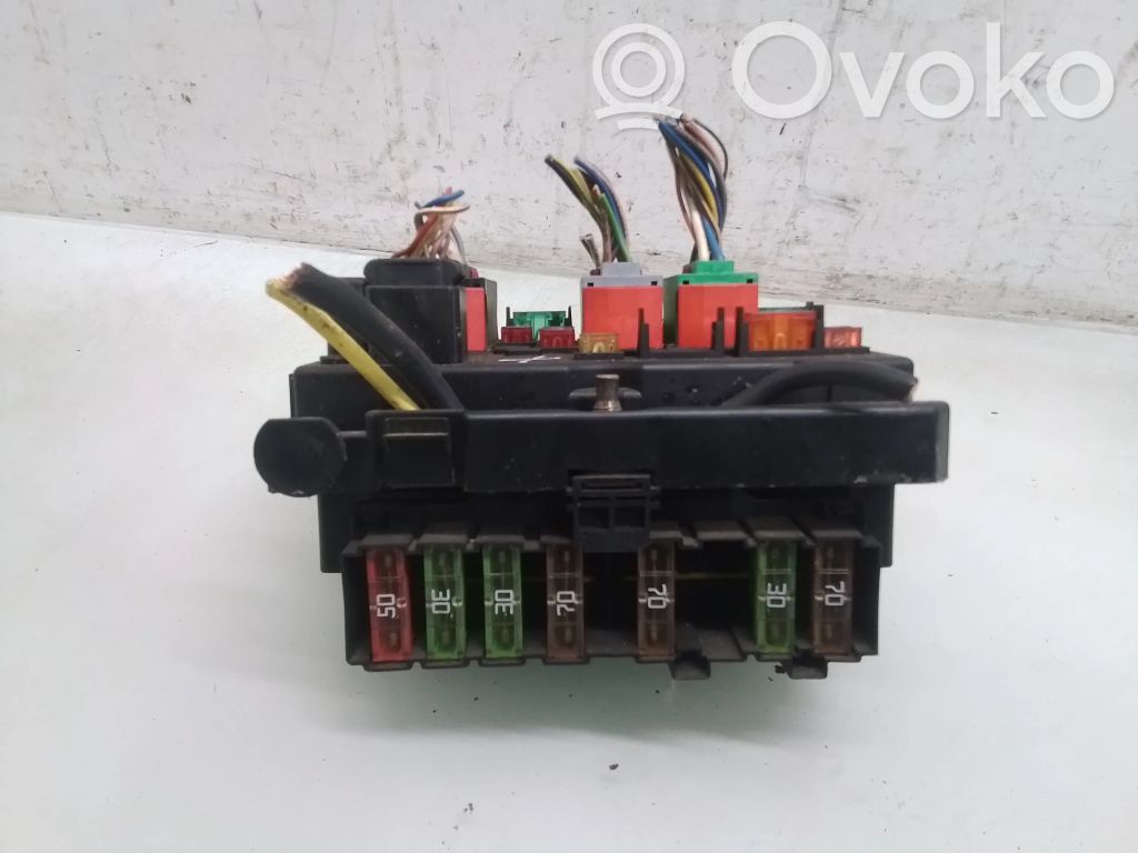 Peugeot 307 Fuse module 