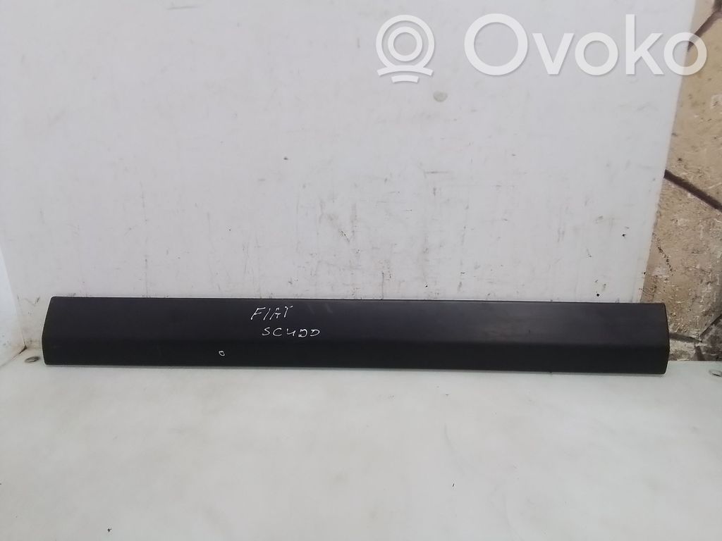 Fiat Scudo Apdaila slankiojančių durų (moldingas) 