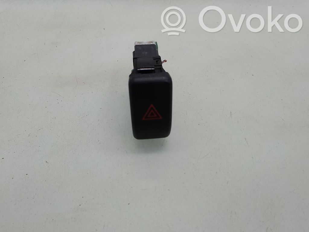 Honda CR-V Hazard light switch 