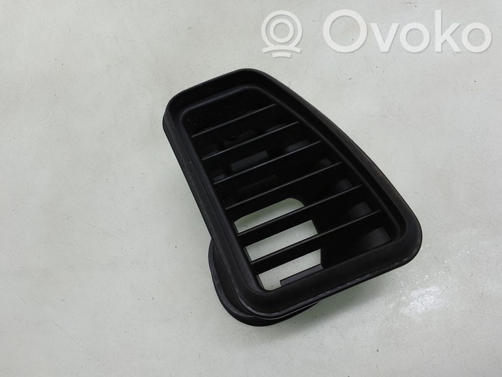 Audi A8 S8 D2 4D Šoninės oro grotelės 