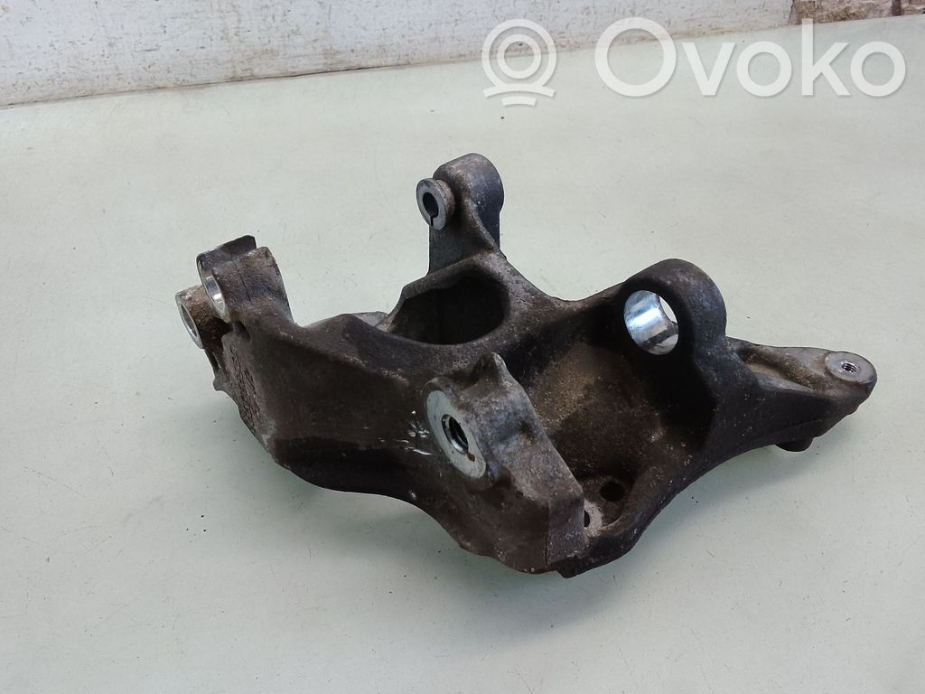 Engine mounting bracket   9658198980