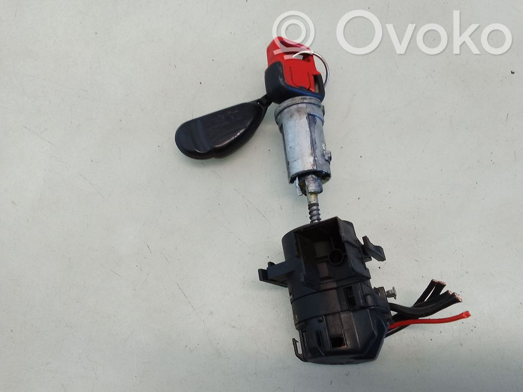 Opel Astra G Užvedimo spynelė 