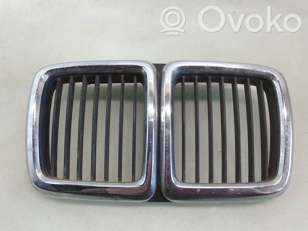 BMW 7 E32 Front grill 