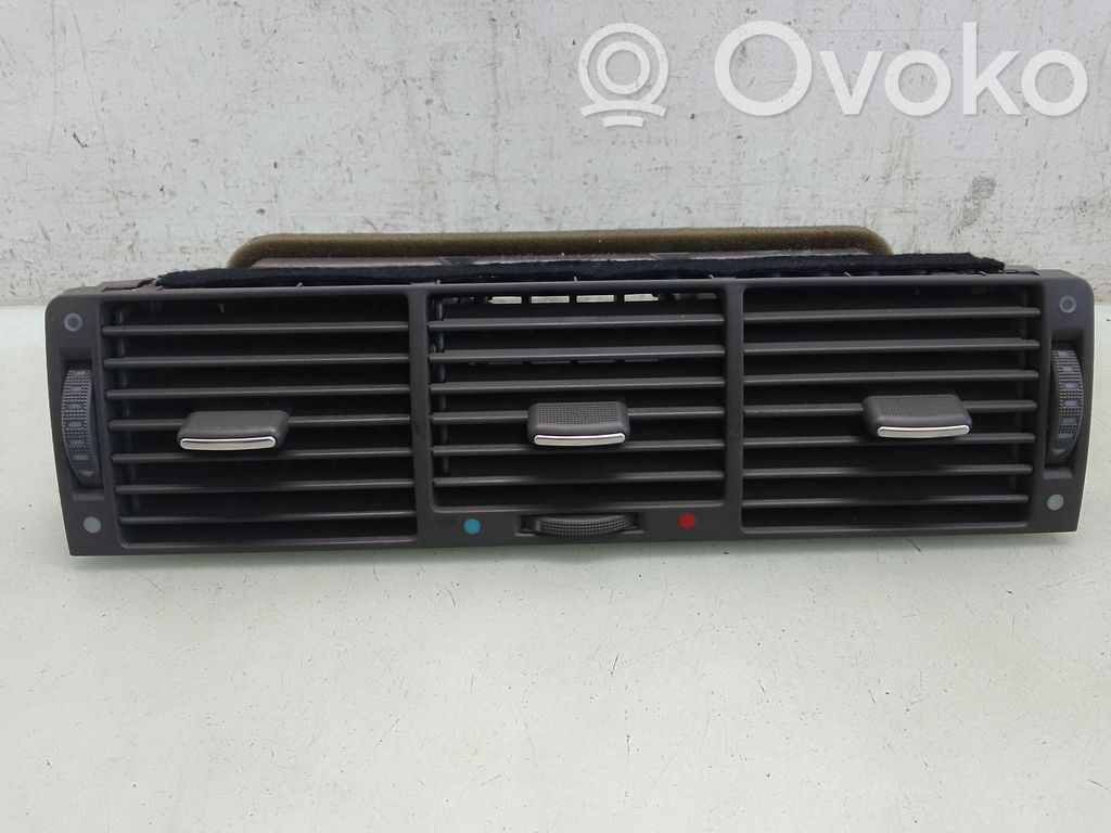 Audi A8 S8 D2 4D Rejilla de ventilación central del panel 