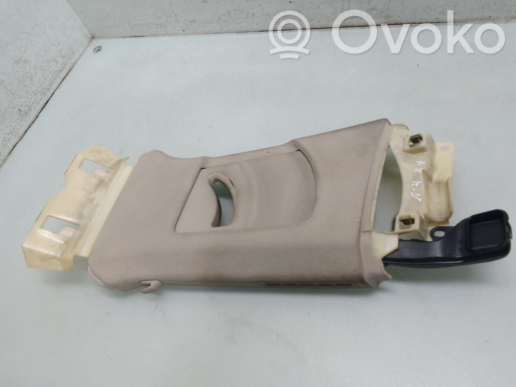 Audi A8 S8 D3 4E Pilar (B) (superior) 