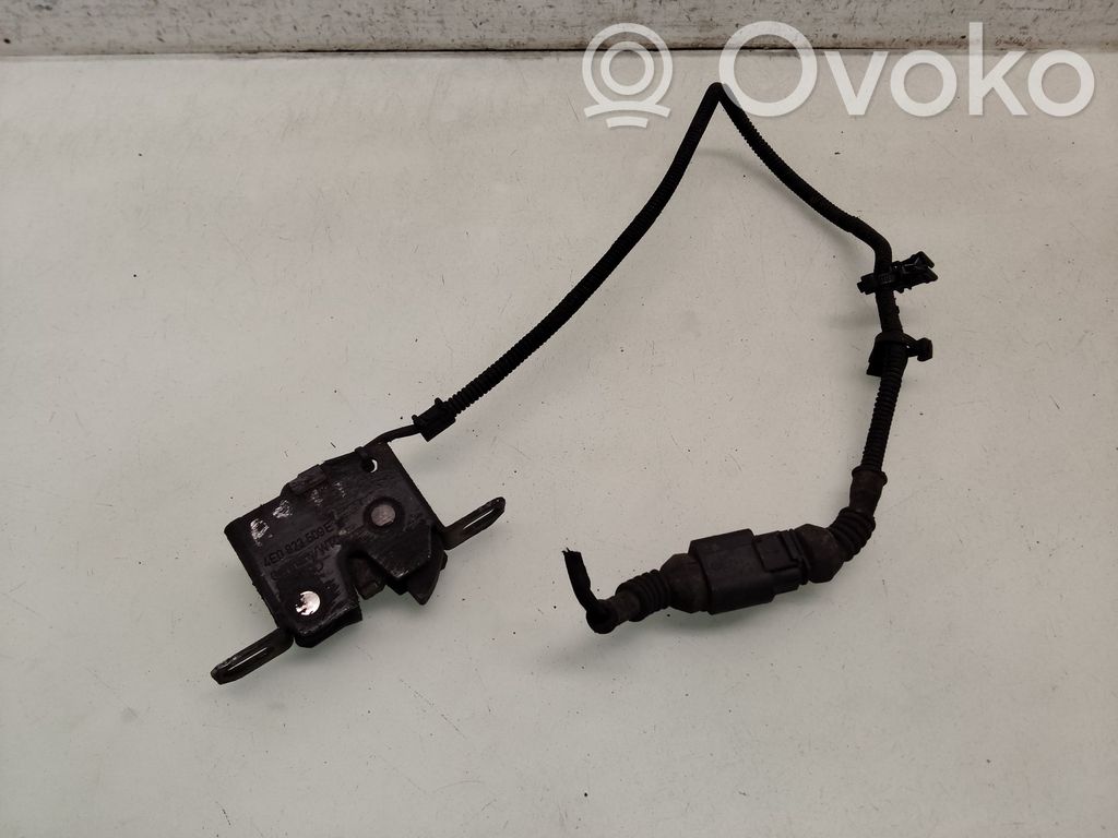 Audi A8 S8 D3 4E Engine bonnet/hood lock/catch 