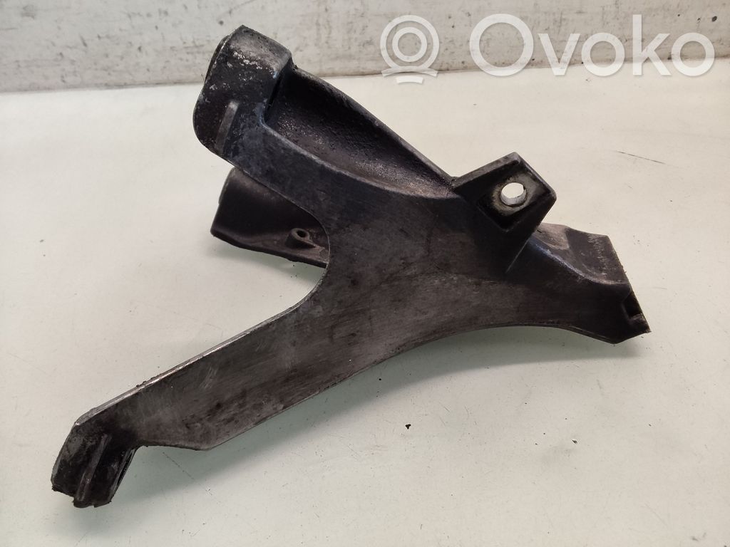 Engine mounting bracket   8E0199308AF