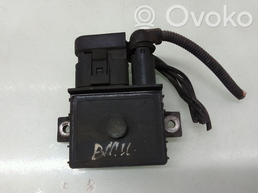 BMW 3 E90 E91 Glow plug pre-heat relay 