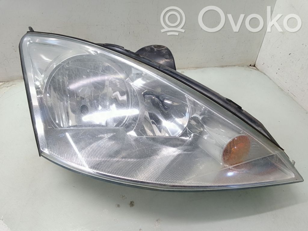 Ford Focus Headlight/headlamp 