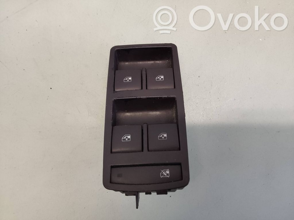 Opel Insignia A Electric window control switch 
