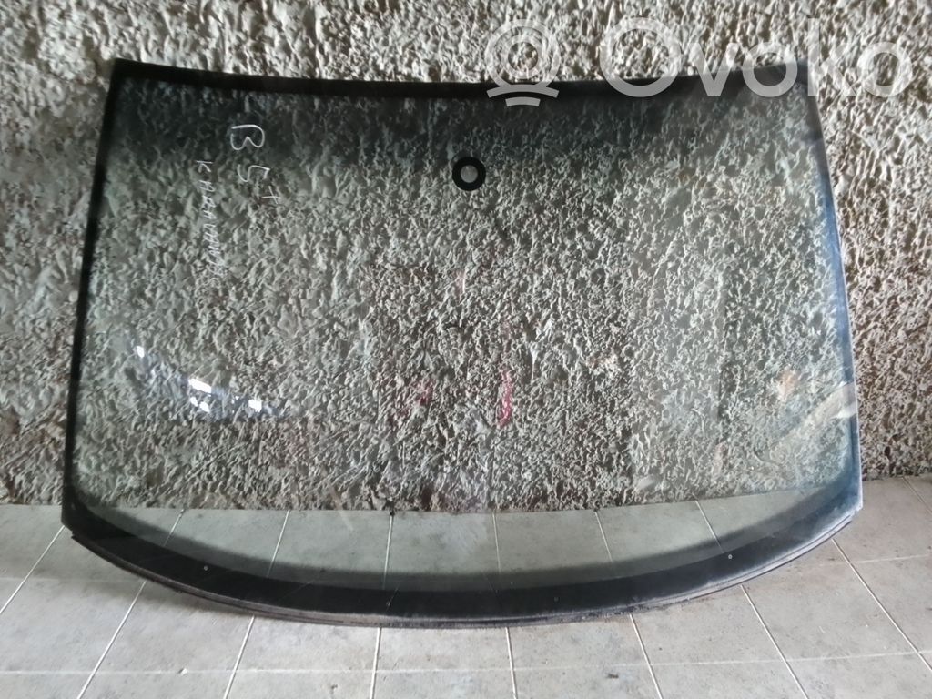 Volkswagen PASSAT B5.5 Front windscreen/windshield window 