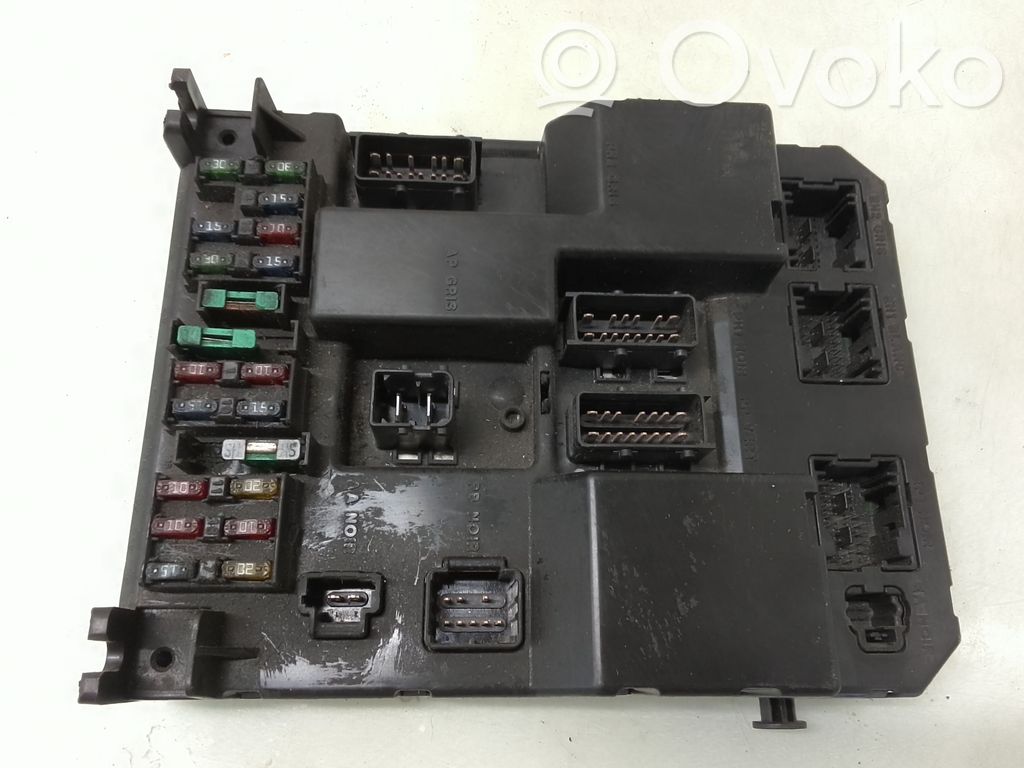Peugeot 307 Módulo de fusible 