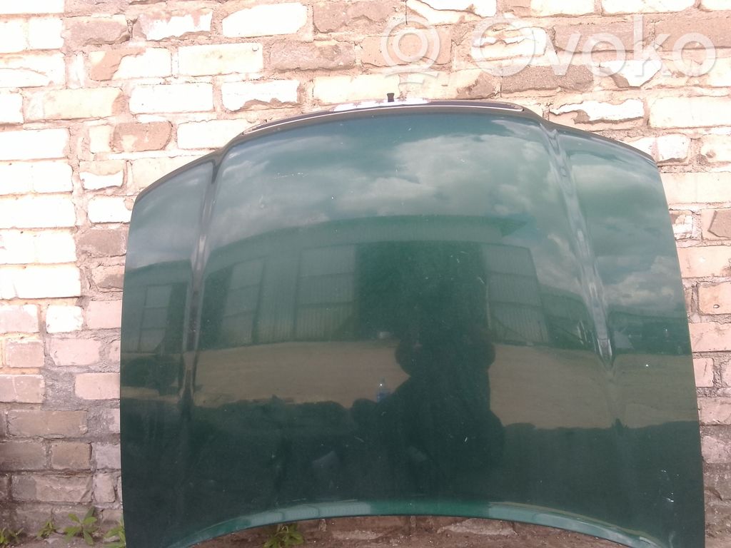 Couvercle, capot moteur