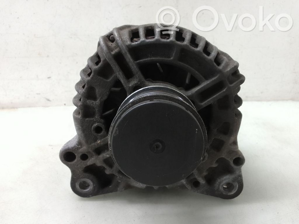 Alternador   028903028E