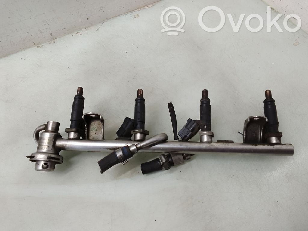 Audi A4 S4 B6 8E 8H Tuyau de conduite principale de carburant