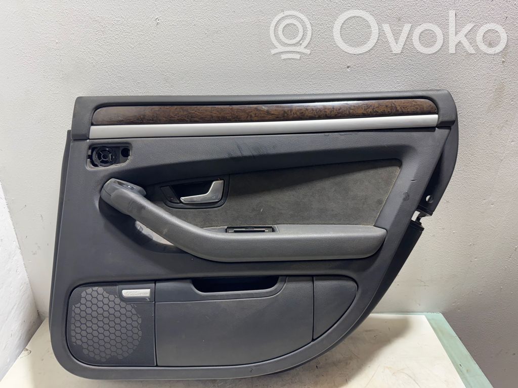 Audi A8 S8 D3 4E Apšuvums aizmugurējām durvīm 