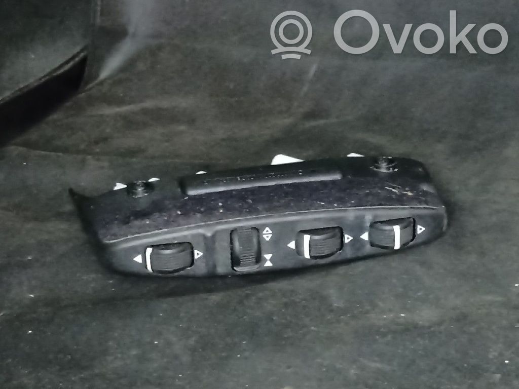 Seat control switch   0008008078,FRENTEDIREITO,PRETO9051