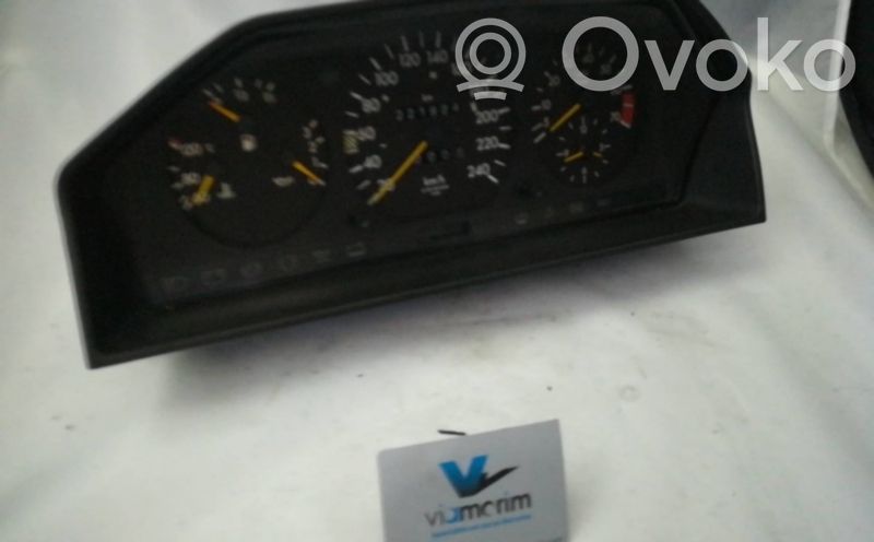 Mercedes-Benz E W124 Speedometer (instrument cluster) 