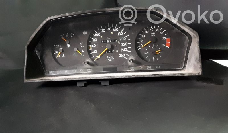 Mercedes-Benz E W124 Speedometer (instrument cluster) 