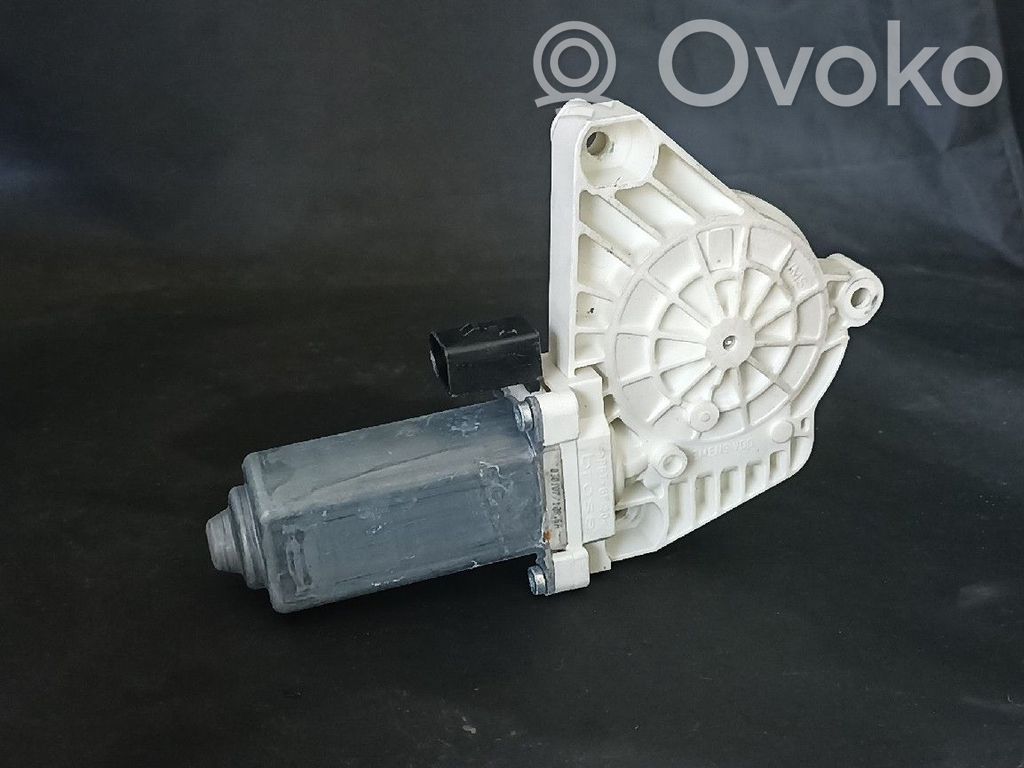 Mercedes-Benz A W169 Silnik regulatora szyby drzwi przednich 
