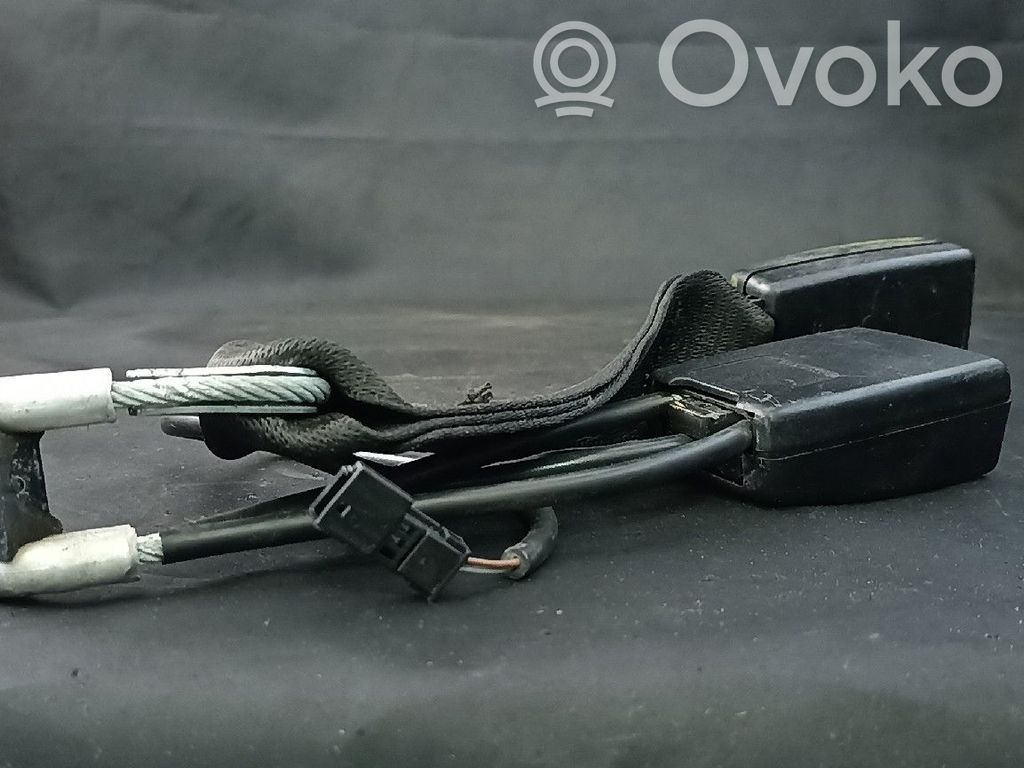 Mercedes-Benz S W220 Rear seatbelt buckle 