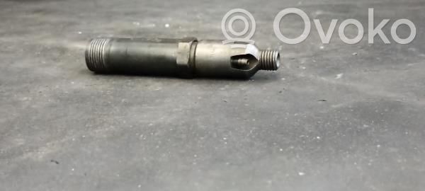 Mercedes-Benz C W202 Inyector de combustible 