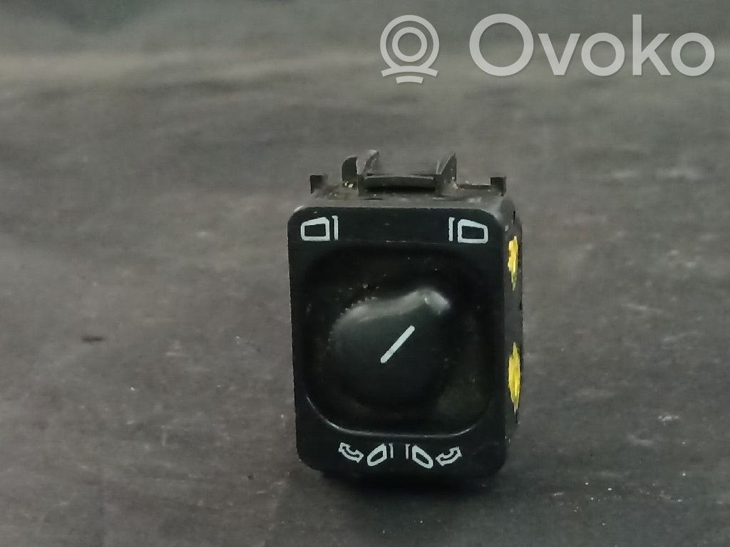 Mercedes-Benz S W140 Wing mirror switch 