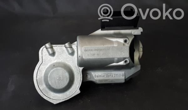 Ohjauspyörän lukitus   2104620330,A2104620330