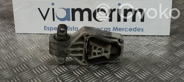 Mercedes-Benz A W176 Wspornik / Mocowanie silnika 