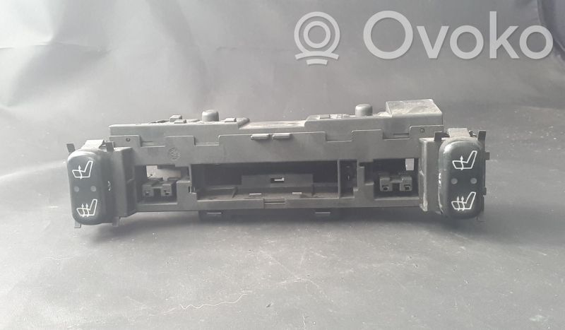 Seat heating switch   2108200151,A2108200151,AQUECIMENTOBANCOS