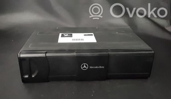Mercedes-Benz CLK A209 C209 CD/DVD-vaihdin 