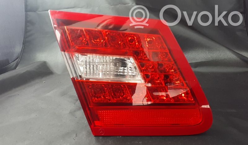 Mercedes-Benz CLK C207 A207 Luci posteriori del portellone del bagagliaio 