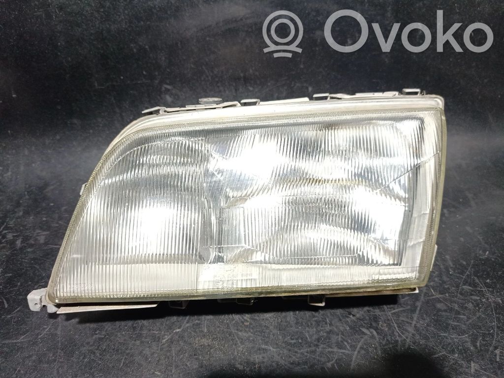 Mercedes-Benz C W202 Lampa przednia 