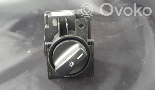 Interruptor de luz   1695452204,1695450404,1695453104,A1695450404,A1695452204,A1695453104