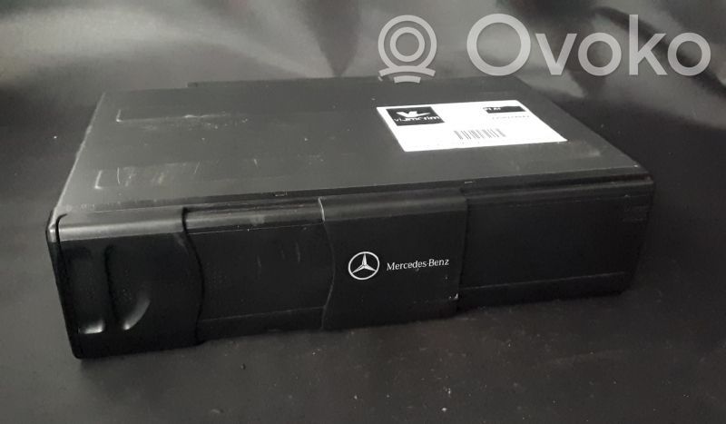 Mercedes-Benz CLK A209 C209 CD/DVD-vaihdin 