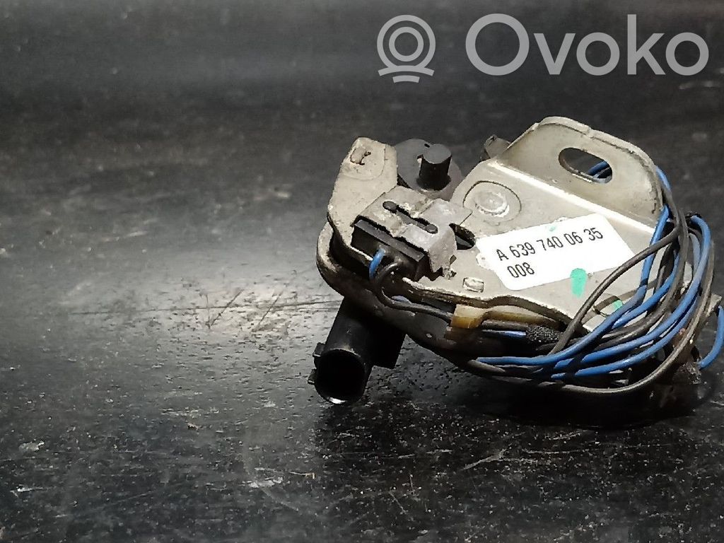 Mercedes-Benz Vito Viano W639 Rear door lock 