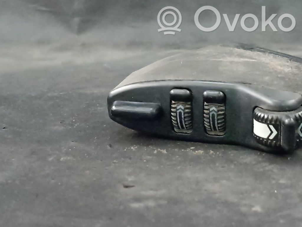 Mercedes-Benz E W210 Seat control switch 