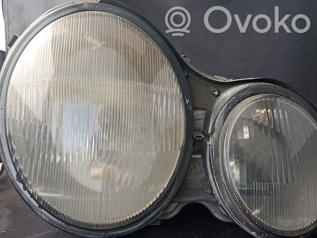 Headlight/headlamp   2108200461,A2108200461,DEFEITOSUPORTES,DIREITO