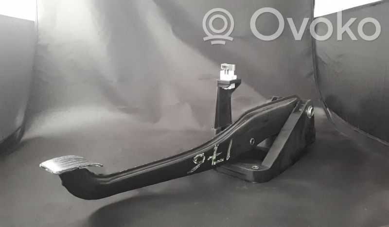 Mercedes-Benz A W176 Pedal de freno 
