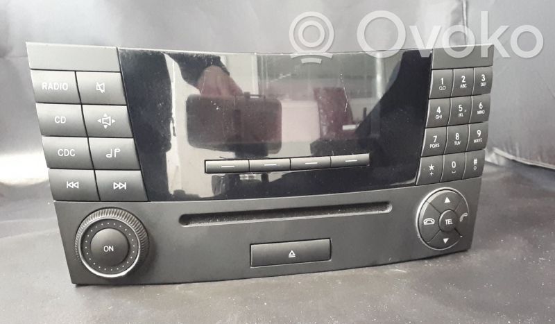 Mercedes-Benz E W211 Unità principale autoradio/CD/DVD/GPS 