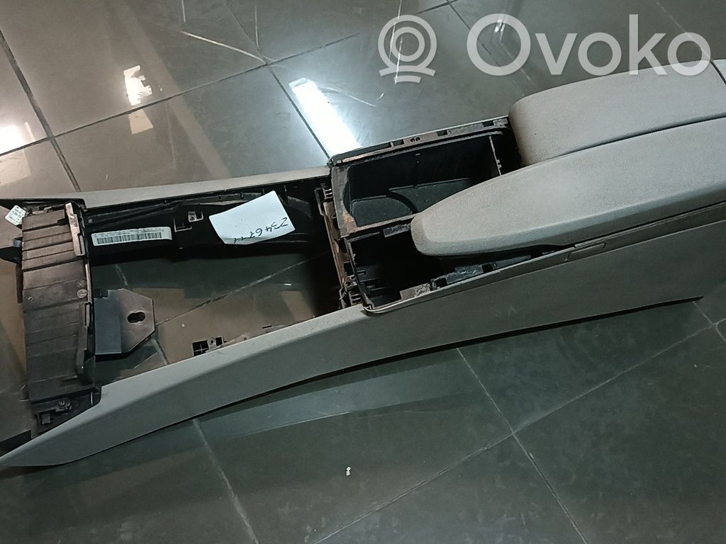 Mercedes-Benz C W204 Reposabrazos 