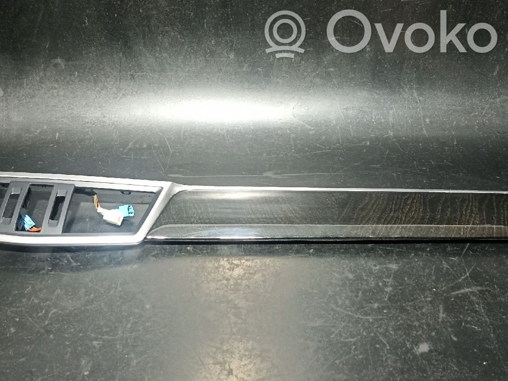 Mercedes-Benz E W212 Kojelaudan kehys 