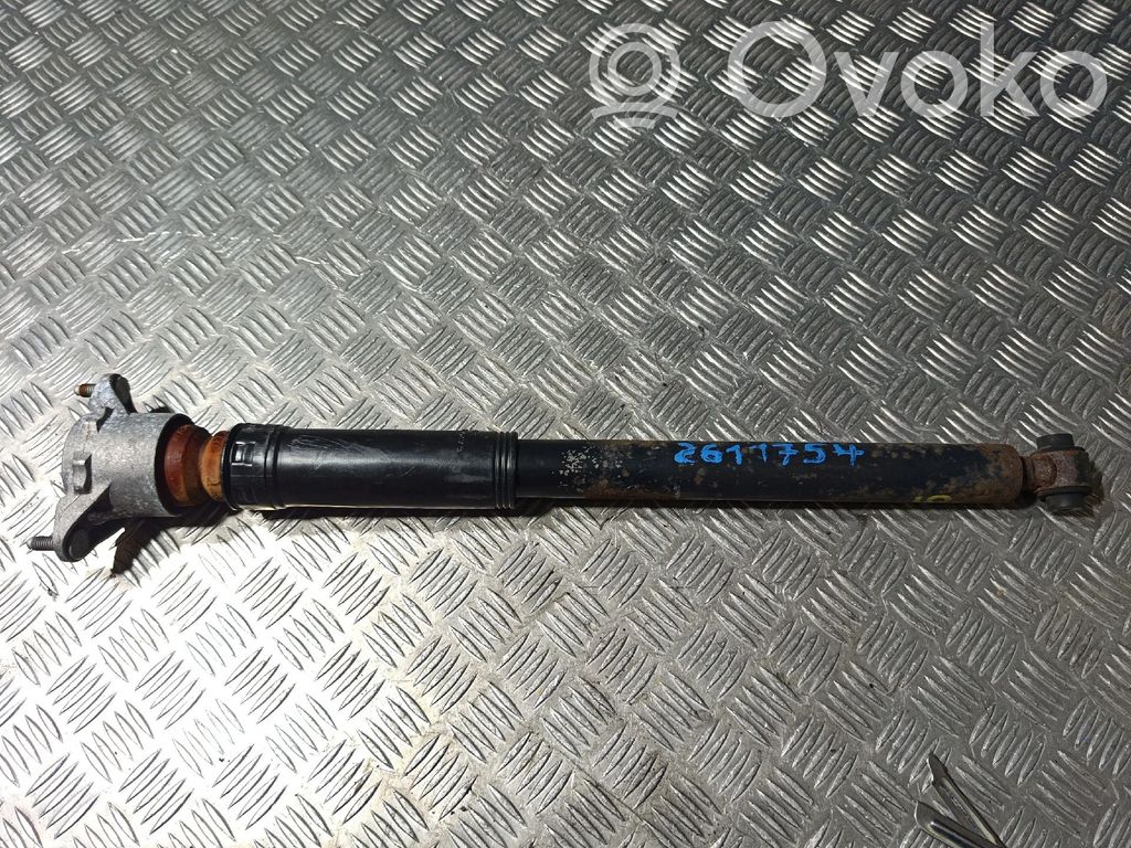 Mercedes-Benz A W176 Amortyzator tylny 