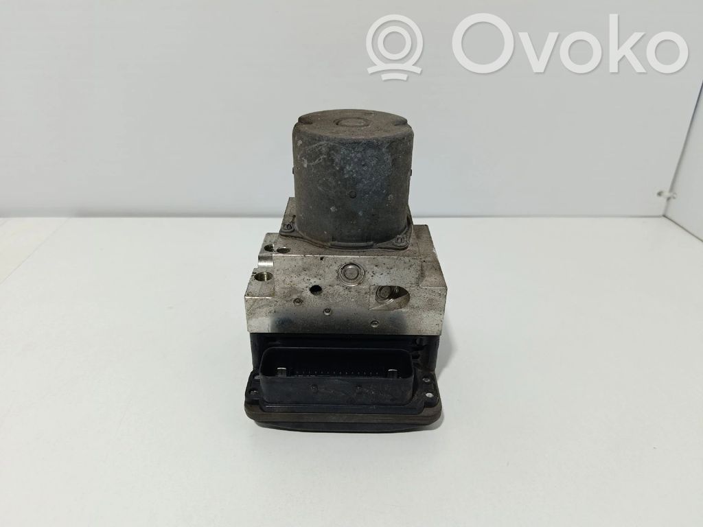 Mercedes-Benz E W211 ABS Pump 